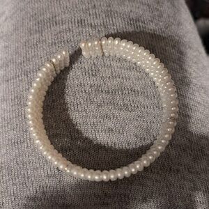 Pearl bracelet